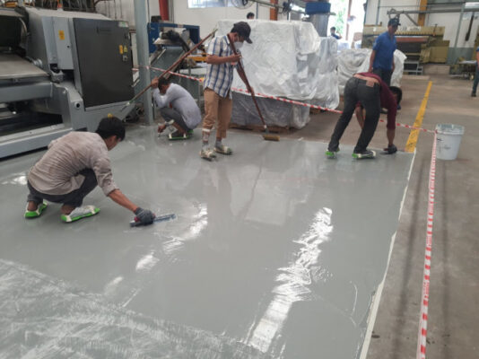 Kinh nghiệm thi công sơn nền Epoxy nhà xưởng Hưng Yên không bị bong tróc