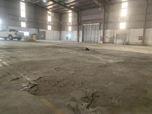 Chuẩn bị bề mặt sàn trước khi thi công sơn Epoxy chống trơn trượt Nam Định